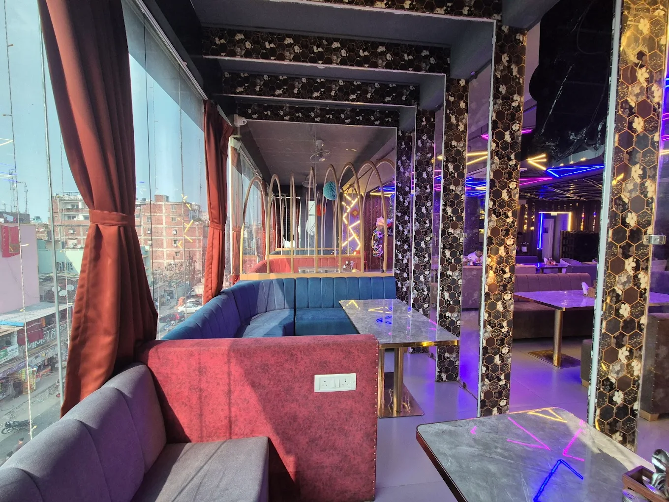 Nightclub ambience - BTS DISC 2.0 Patna