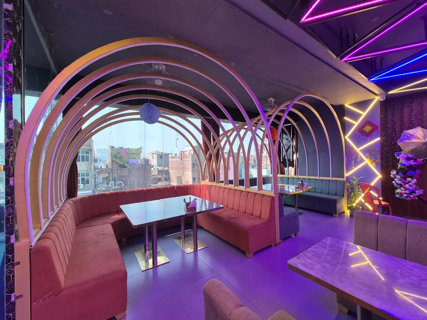 Nightclub ambience - BTS DISC 2.0 Patna